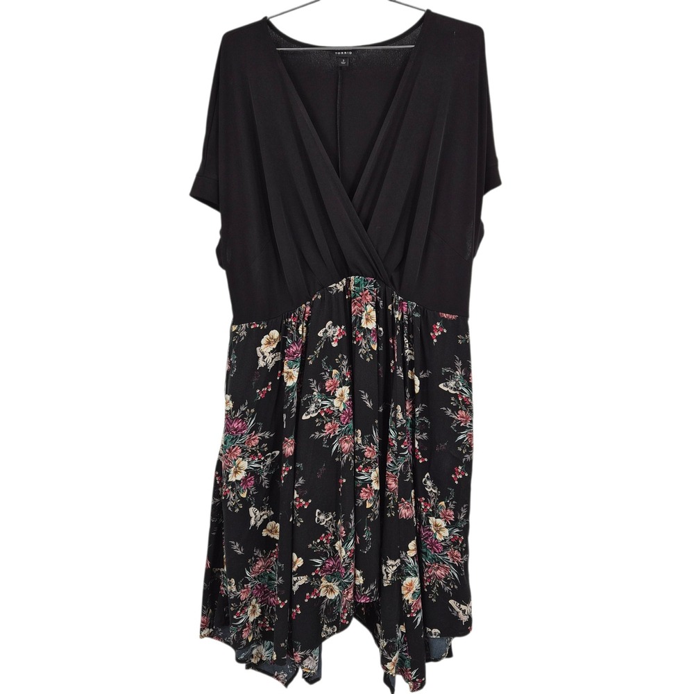Torrid Black Floral Butterfly Surplice Sharkbite Dress Plus Size 3 3X Womens - Picture 1 of 6